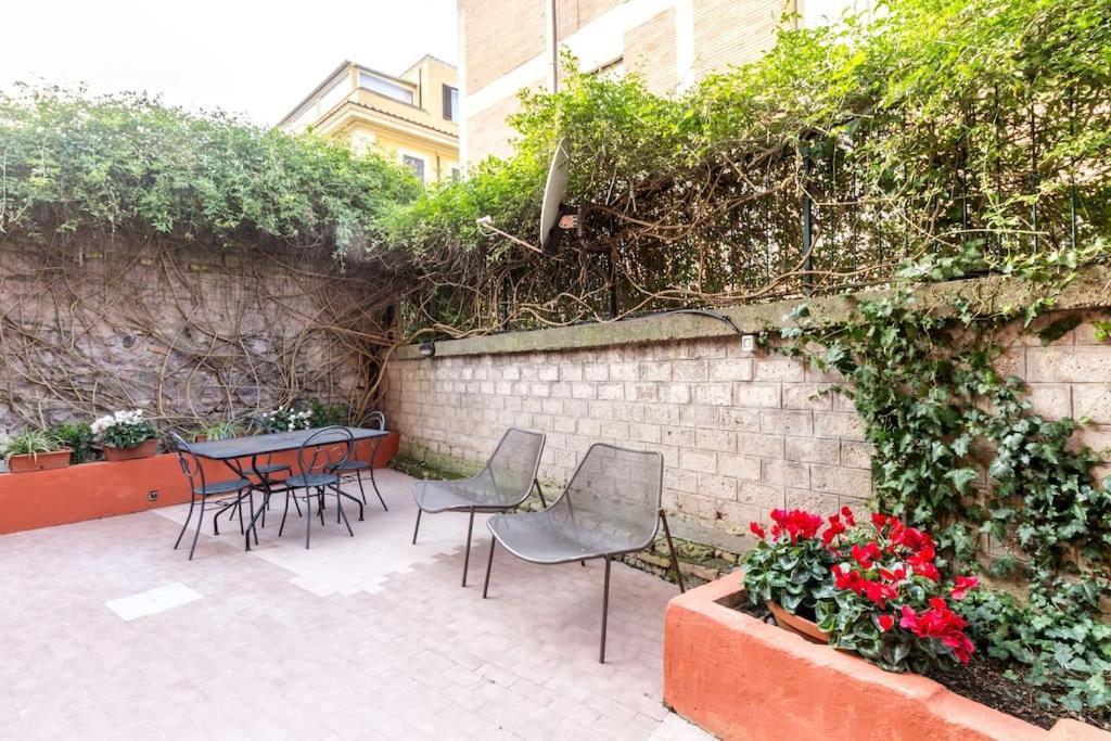 Apartment Il Giardino Di Linda A San Pietro Rome Extérieur photo